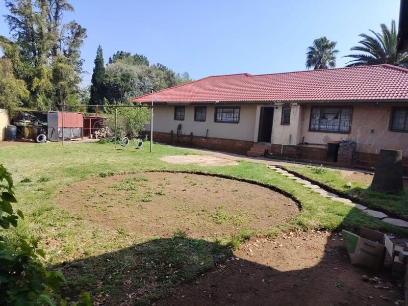 4 Bedroom Property for Sale in Roodia Free State